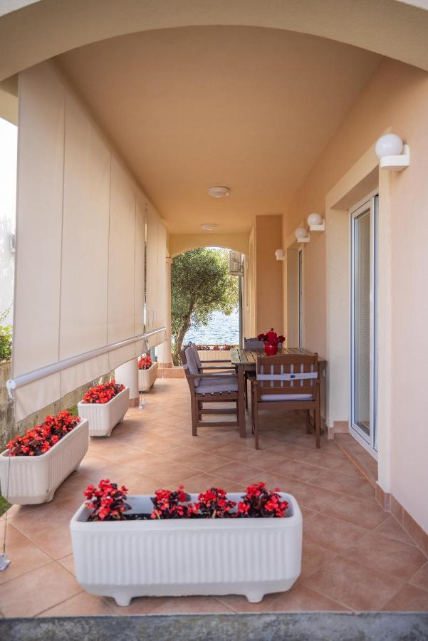 Apartments Kiara Bibinje Bagian luar foto